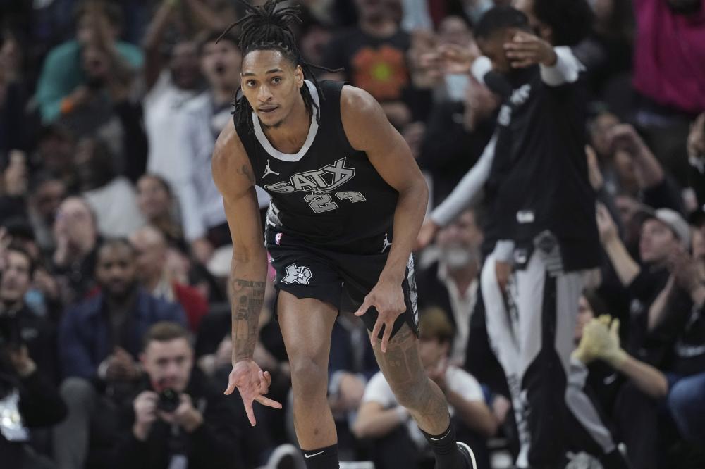 内马尔在场 内马尔在场