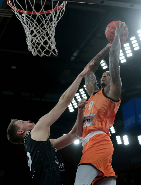 它要求球员 它要求球员